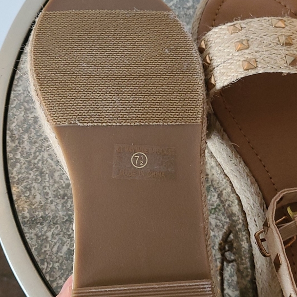 Espadrilles - Picture 4 of 4